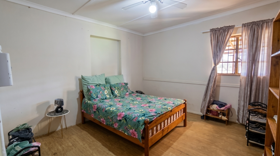 4 Bedroom Property for Sale in Napier Western Cape
